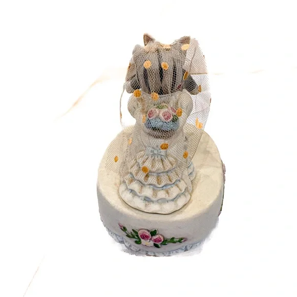 Vintage Schmid Musical Wedding Cats Figurine | Plays “Always” - Picture 5 of 10